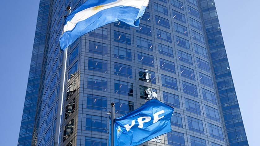 Juicio por YPF: Argentina obtuvo una prórroga y evitó la entrega de acciones