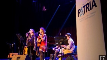 Cosquín: Criticó a Javier Milei, la abuchearon y le rechazaron “una chacarera más”