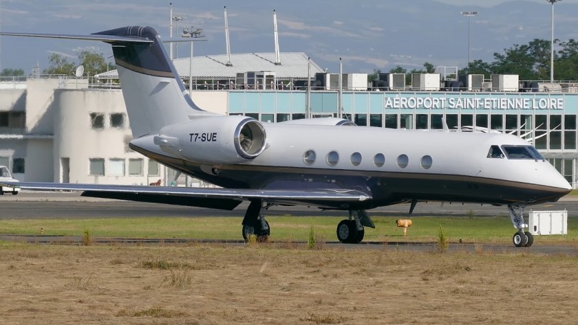 AFA: la empresa de Javier Faroni es la dueña del avión de lujo que usó el “Chiqui” Tapia
