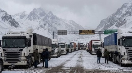 Mendoza: Más de 1.500 camiones permanecen varados en el Paso Cristo Redentor 