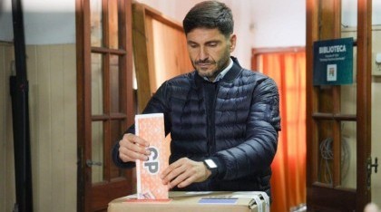 Santa Fe desdobla y mantiene las PASO: Pullaro ya fijó el calendario para las elecciones